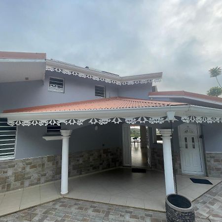 Les Appart Villa Sunbay Caraibes Avec Piscine Privative Vue Mer Et Montagne Le Francois Bagian luar foto