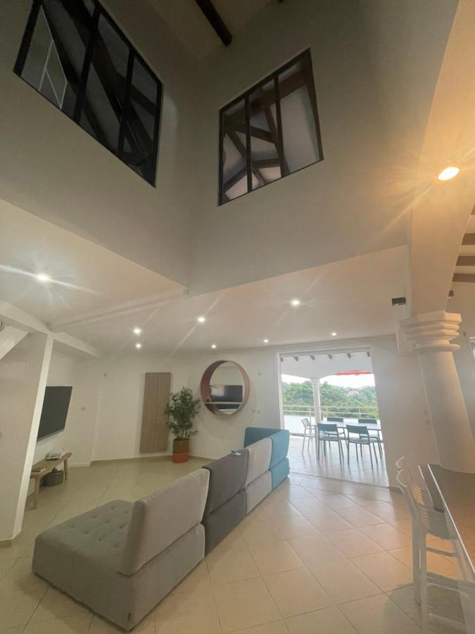 Les Appart Villa Sunbay Caraibes Avec Piscine Privative Vue Mer Et Montagne Le Francois Bagian luar foto