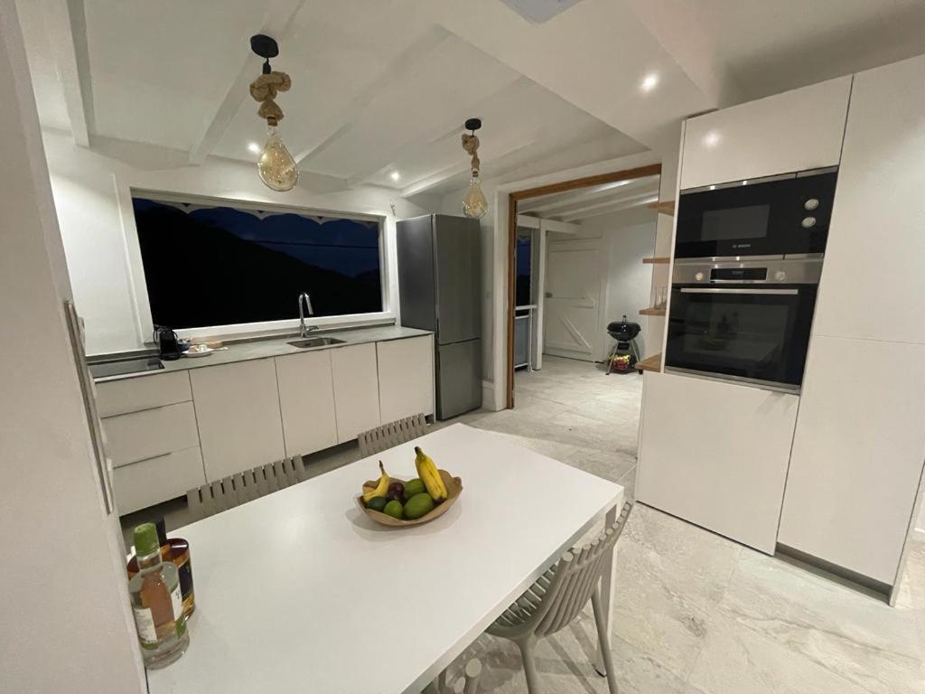 Les Appart Villa Sunbay Caraibes Avec Piscine Privative Vue Mer Et Montagne Le Francois Bagian luar foto