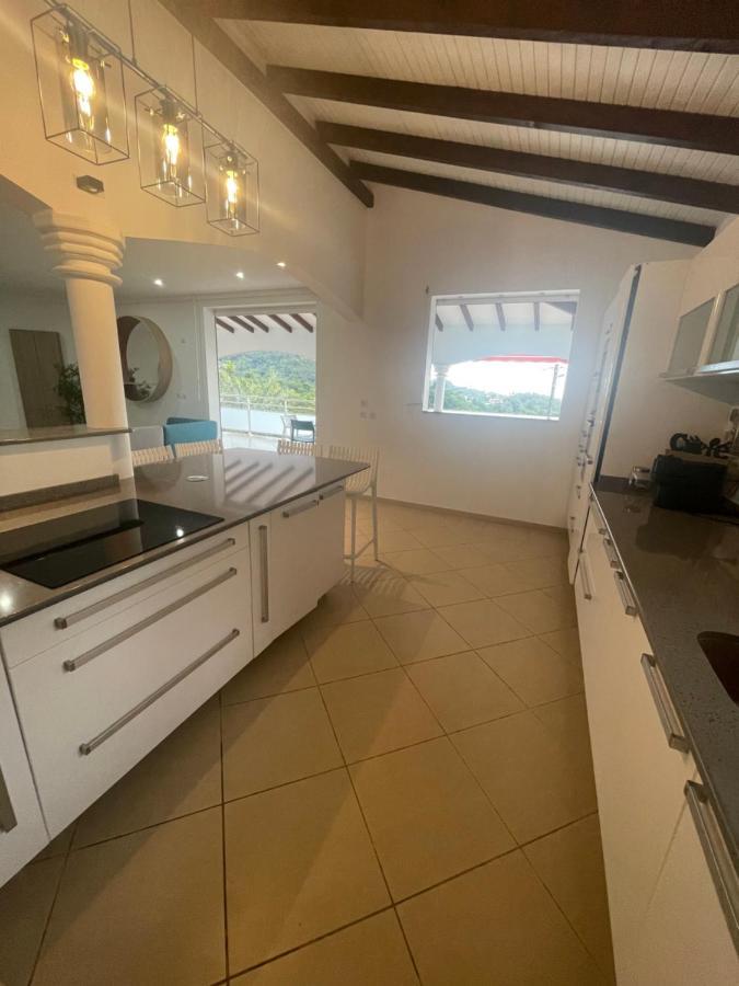 Les Appart Villa Sunbay Caraibes Avec Piscine Privative Vue Mer Et Montagne Le Francois Bagian luar foto