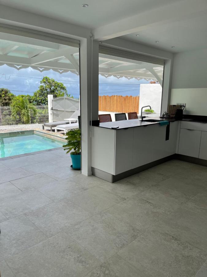 Les Appart Villa Sunbay Caraibes Avec Piscine Privative Vue Mer Et Montagne Le Francois Bagian luar foto