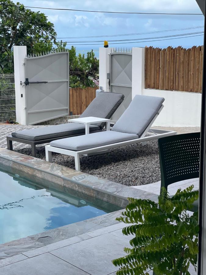 Les Appart Villa Sunbay Caraibes Avec Piscine Privative Vue Mer Et Montagne Le Francois Bagian luar foto