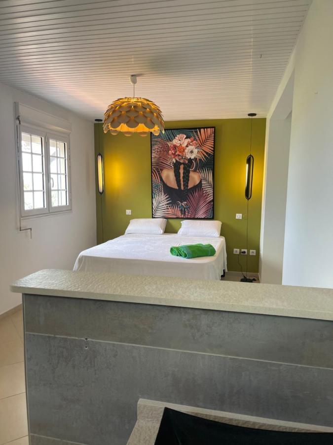 Les Appart Villa Sunbay Caraibes Avec Piscine Privative Vue Mer Et Montagne Le Francois Bagian luar foto