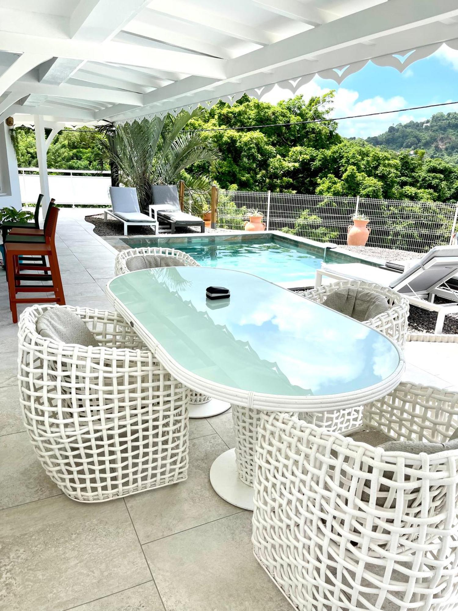 Les Appart Villa Sunbay Caraibes Avec Piscine Privative Vue Mer Et Montagne Le Francois Bagian luar foto